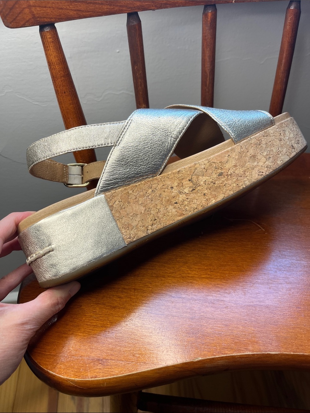 UGG Shoshana Wedge Sandals – Women’s Size 9 – Like New - Picture 9 of 11